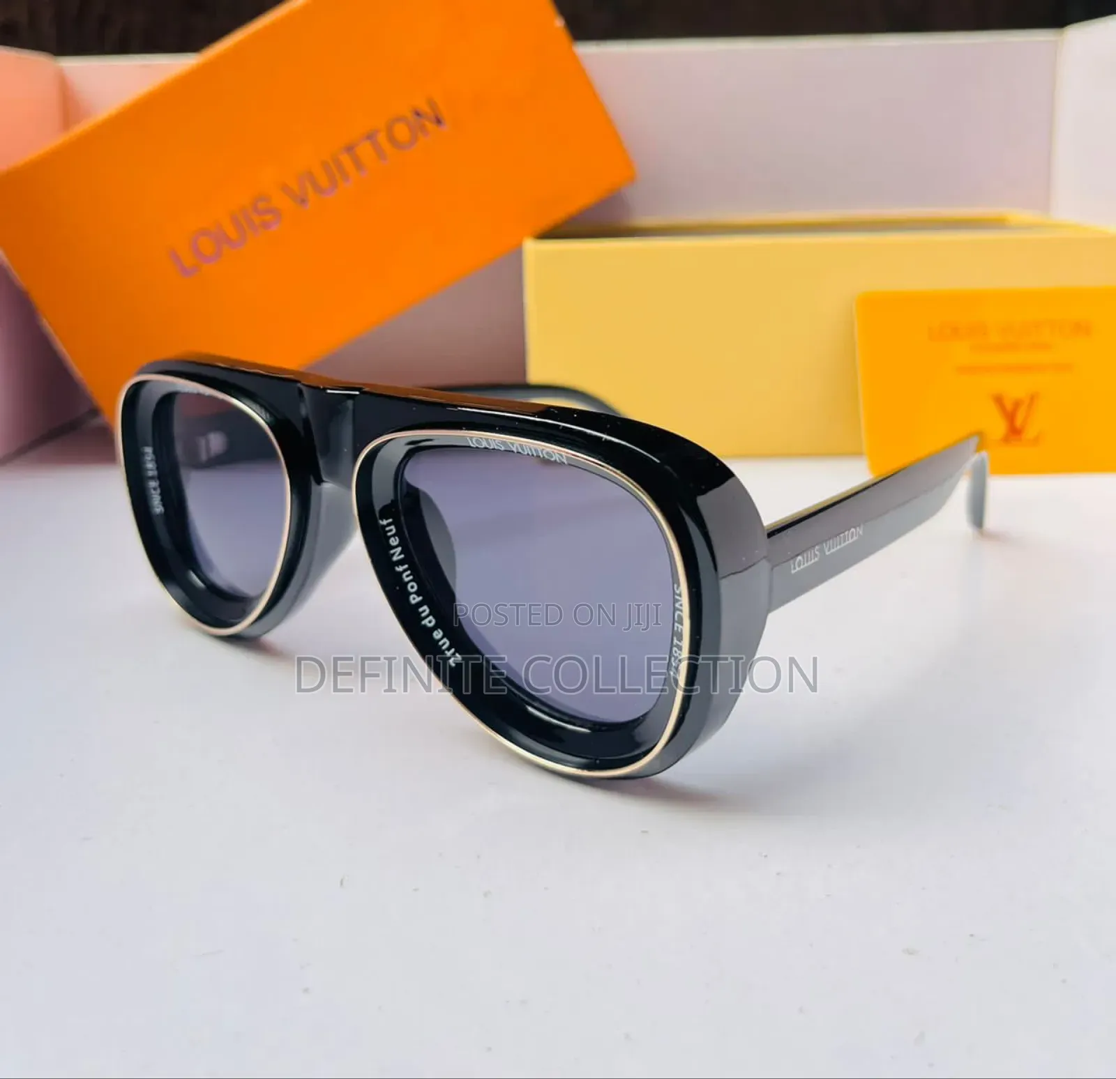 LOUIS VUITTON Luxury Glass