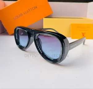 LOUIS VUITTON Luxury Glass