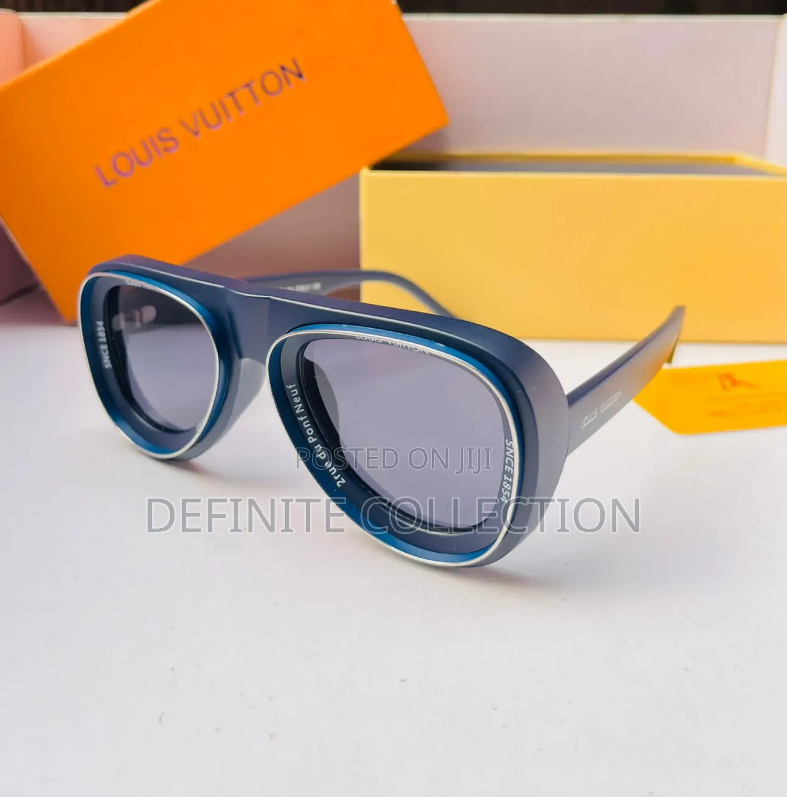 LOUIS VUITTON Luxury Glass