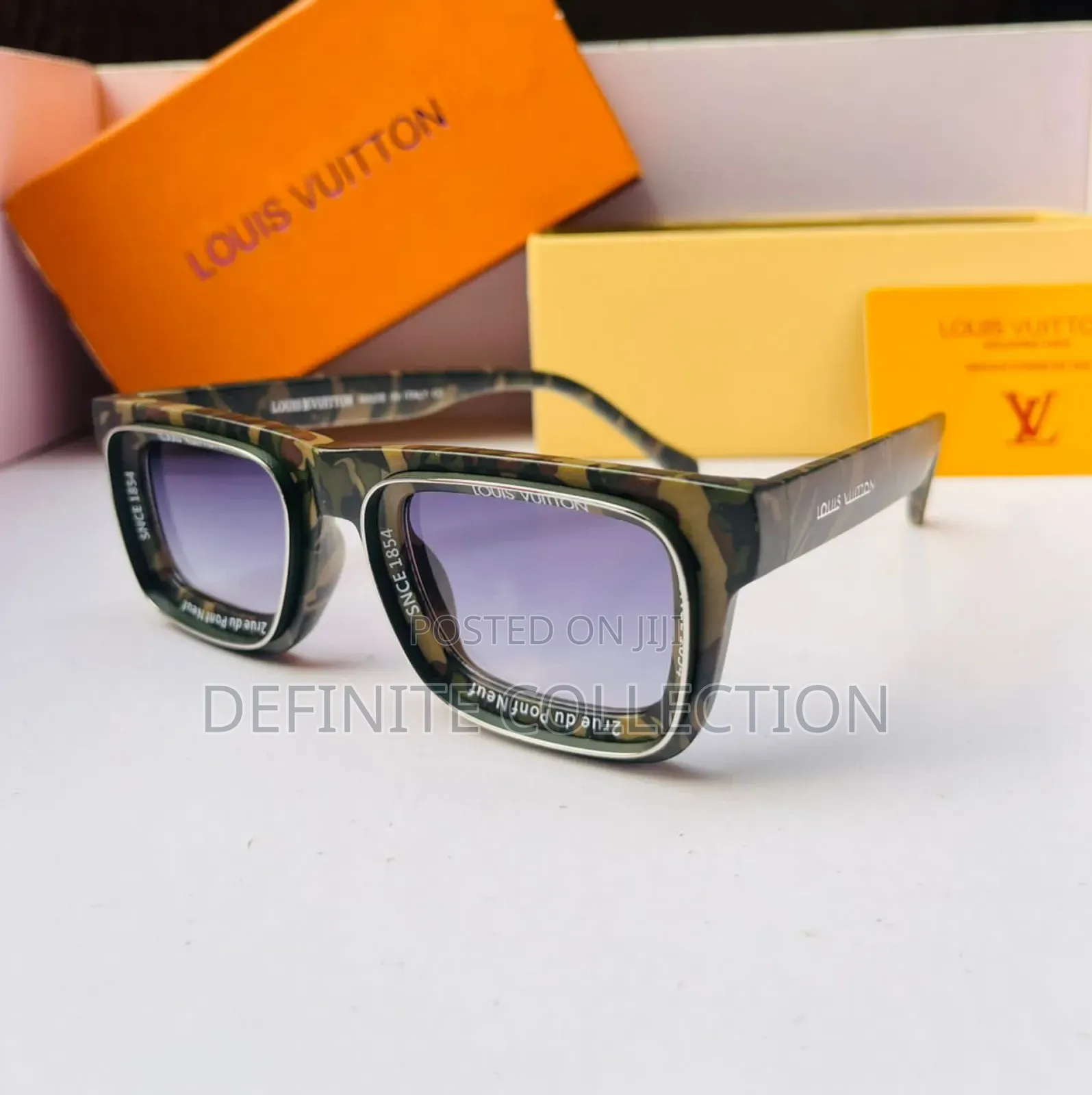 LOUIS VUITTON Luxury Glass