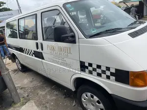 Volkswagen Transporter 2007 White