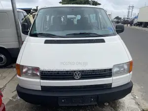 Volkswagen Transporter 2007 White
