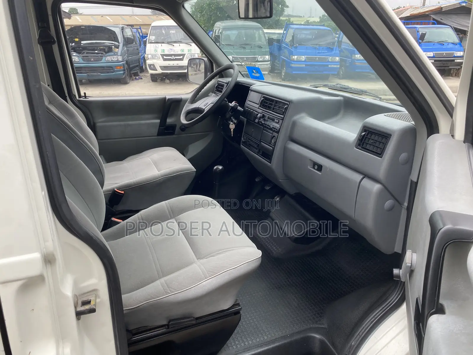 Volkswagen Transporter 2007 White