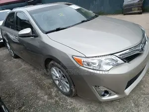 Toyota Camry 2013 Gold