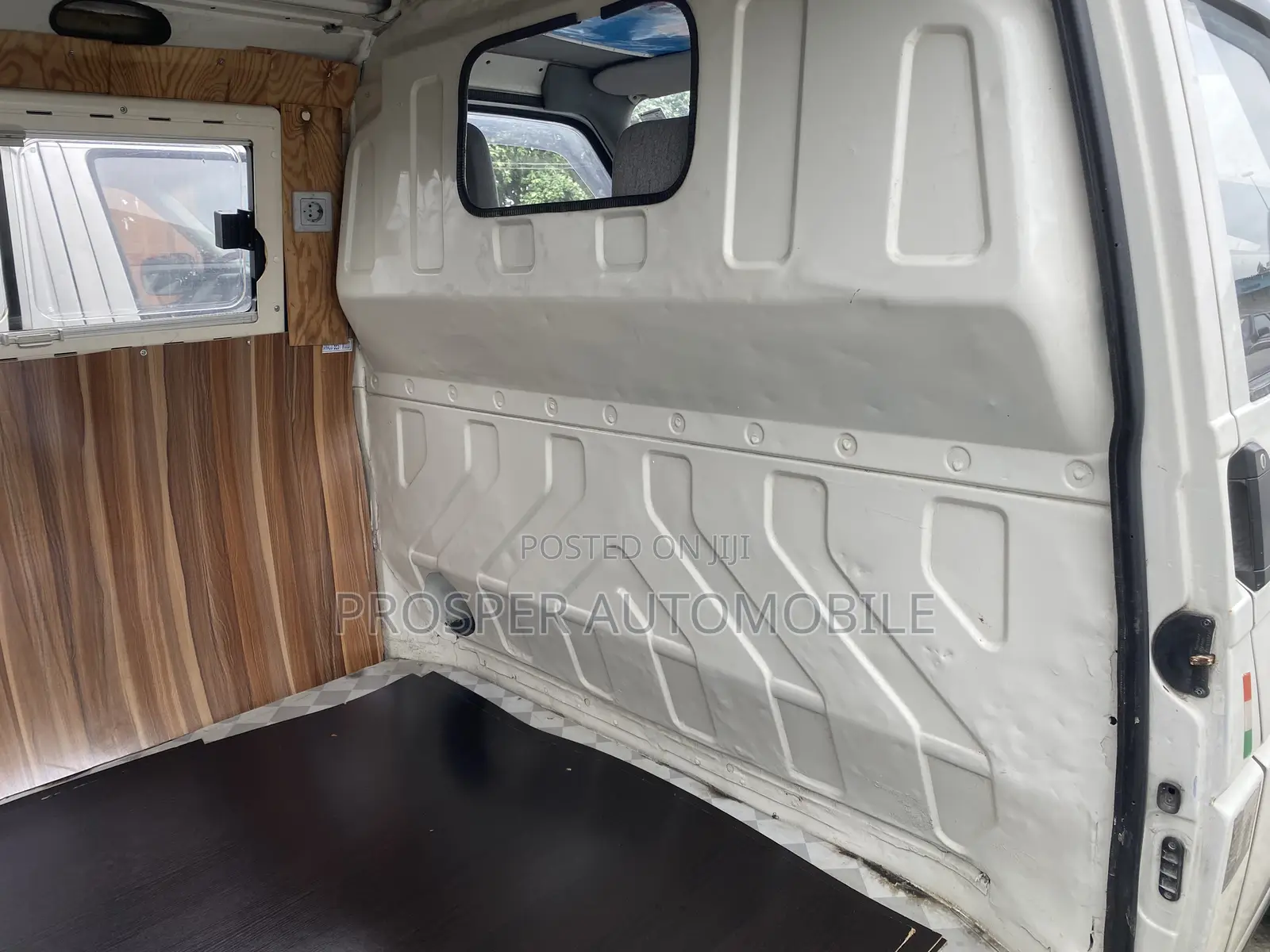 Volkswagen Transporter 2005 White