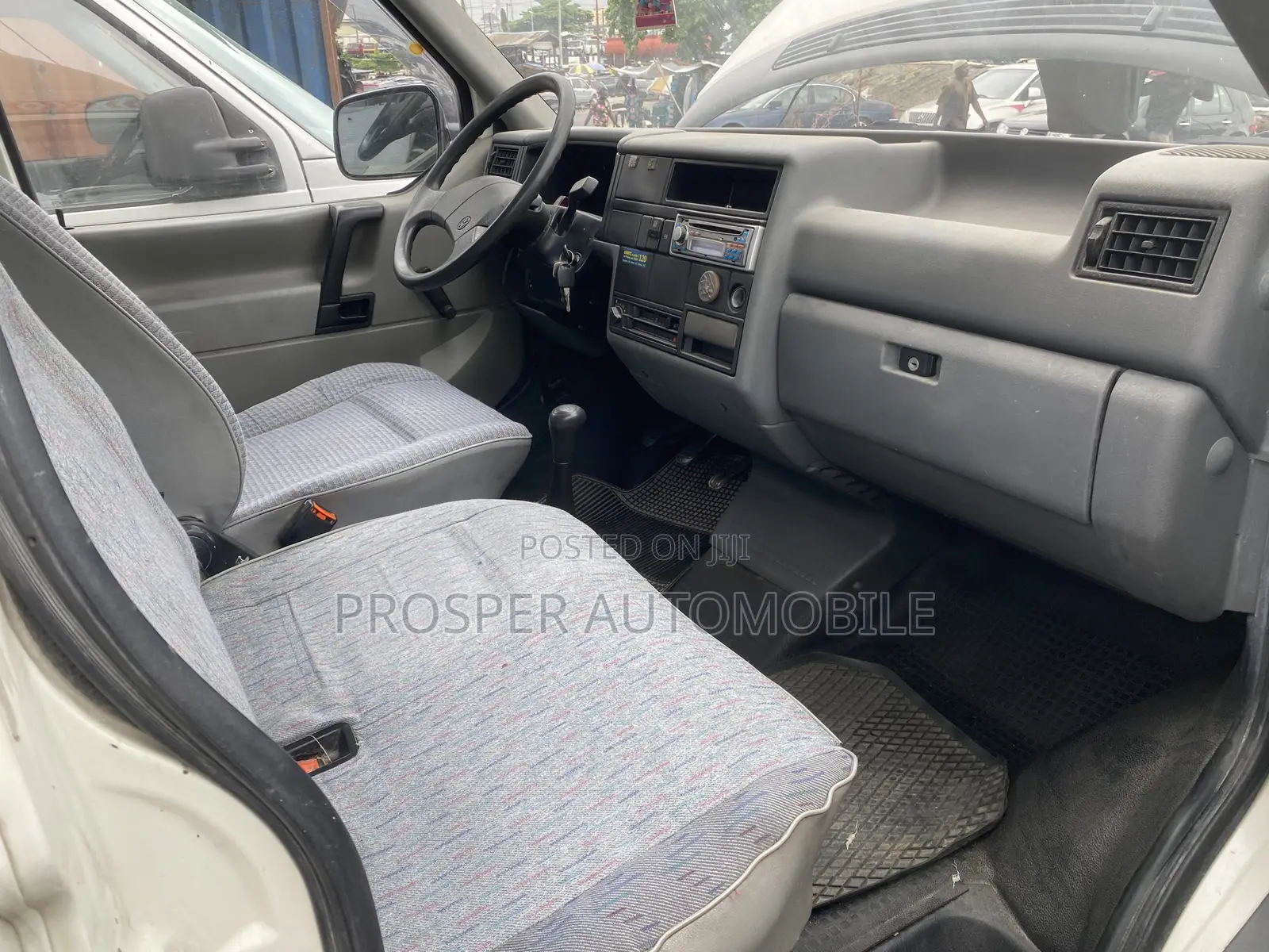 Volkswagen Transporter 2005 White