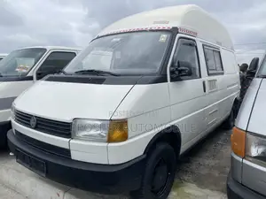 Volkswagen Transporter 2005 White