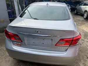 Lexus ES 350 2011 Silver