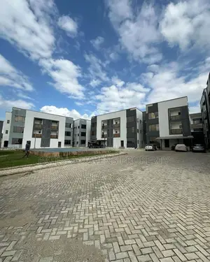 4bdrm Townhouse/Terrace in Life Camp for sale