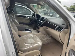 Mercedes-Benz M Class 2015 White