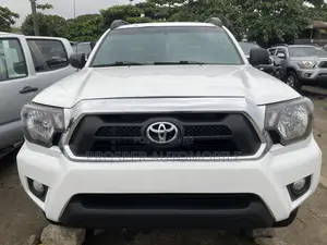 Toyota Tacoma V6 4dr Double Cab 4WD 6.1 ft. SB (4.0L 6cyl 5A) 2014