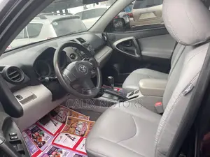 Toyota RAV4 2011 Black