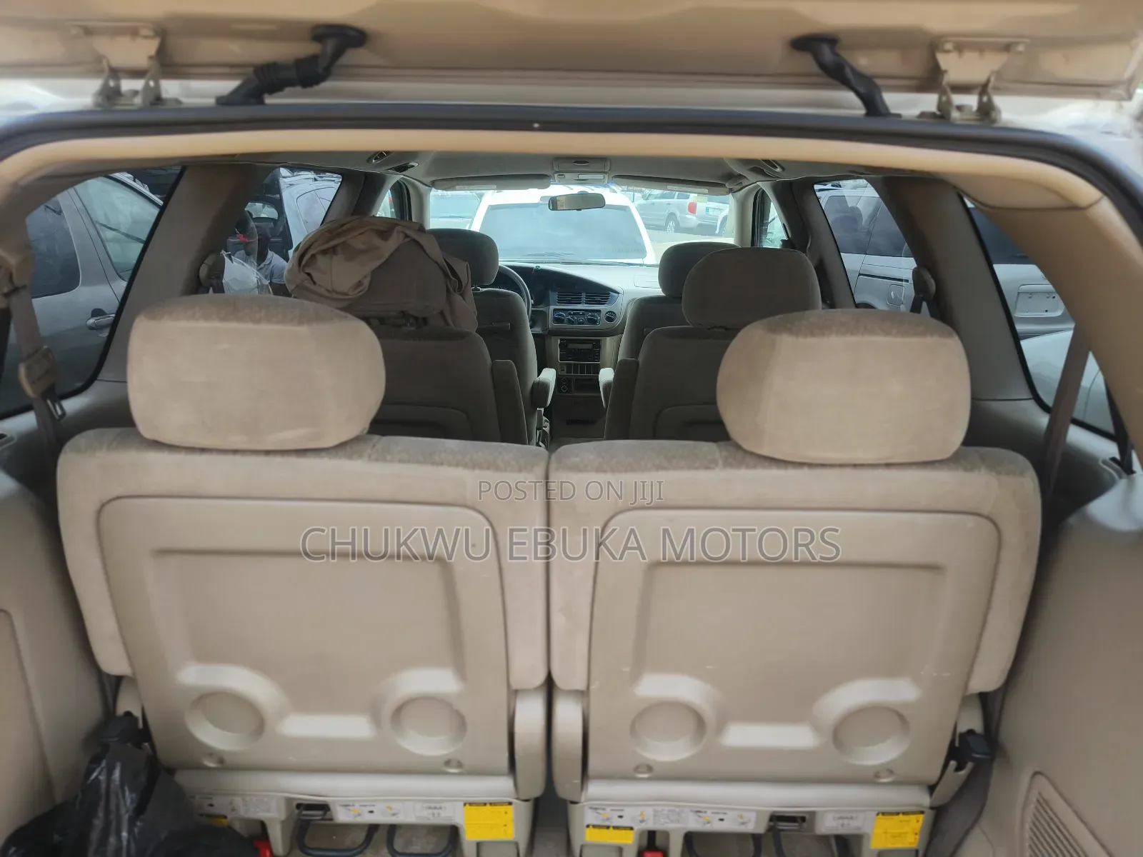 Toyota Sienna LE 2003 Gold