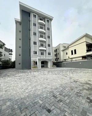 Furnished 3bdrm Block of Flats in Private Estate Lekki for rent