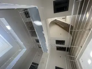 Void 4lining Balustrade