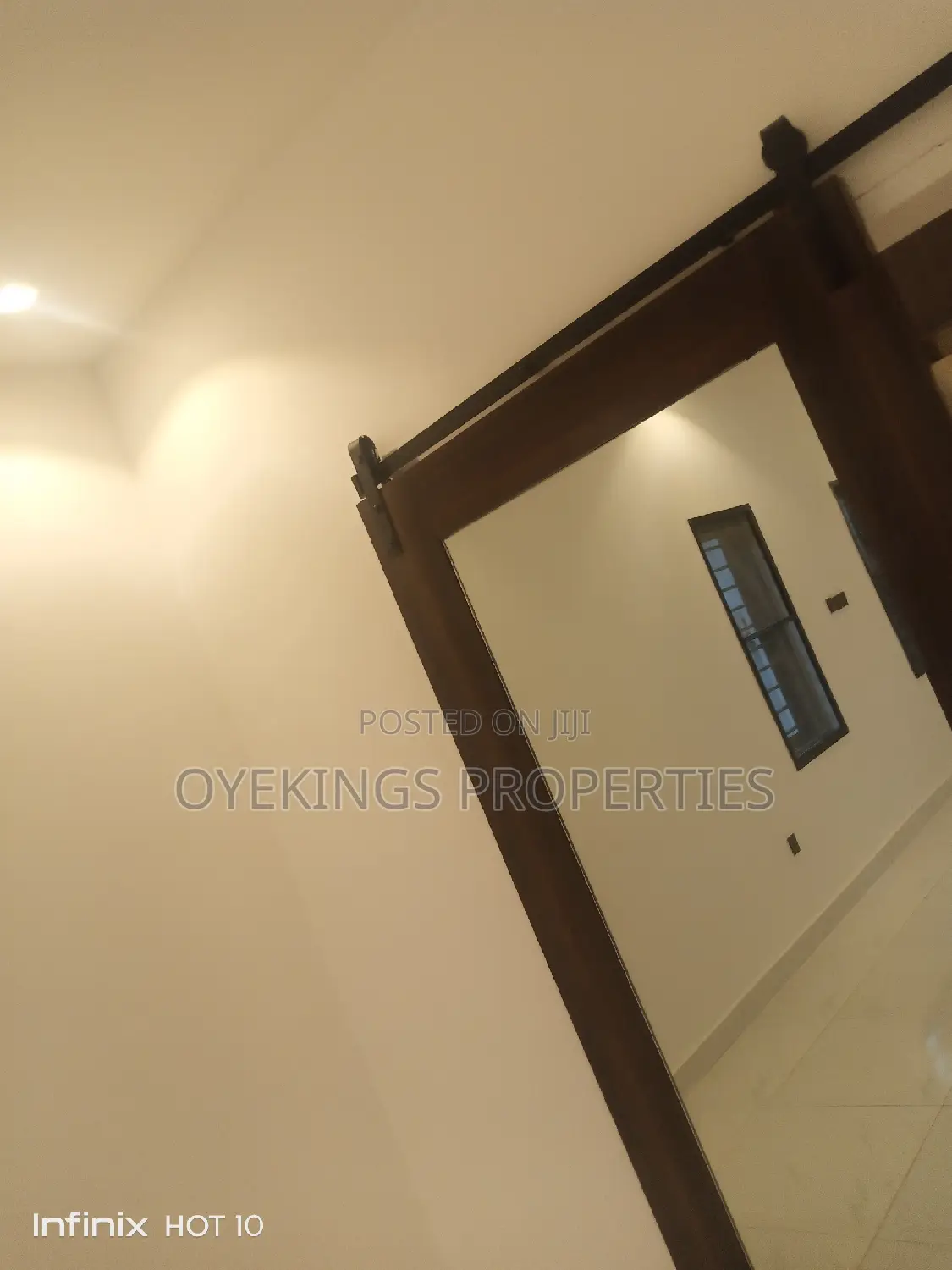 3bdrm Duplex in Oladapo Agoro, Oluyole Estate for sale