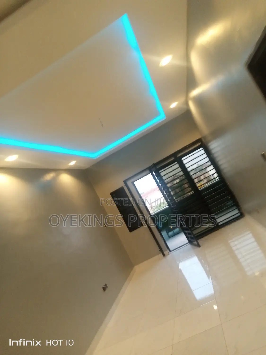 3bdrm Duplex in Oladapo Agoro, Oluyole Estate for sale