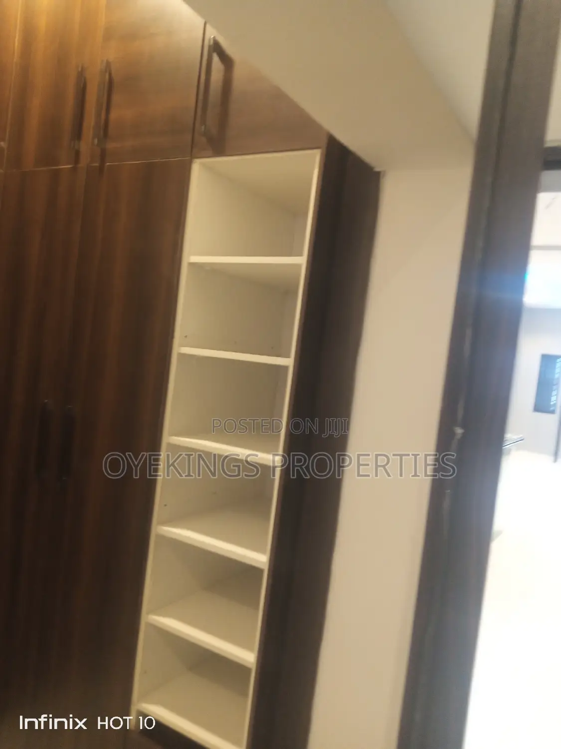 3bdrm Duplex in Oladapo Agoro, Oluyole Estate for sale