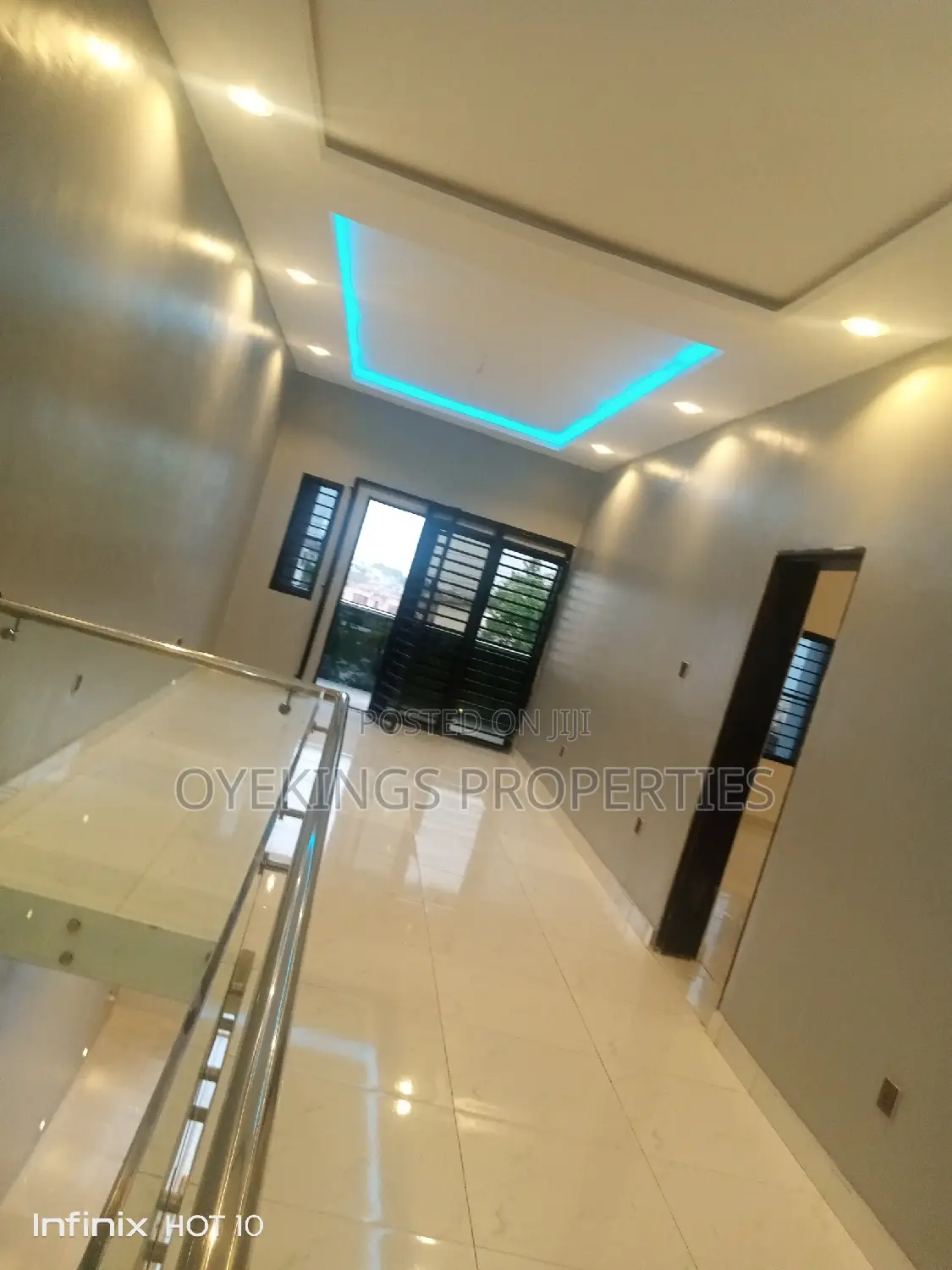 3bdrm Duplex in Oladapo Agoro, Oluyole Estate for sale