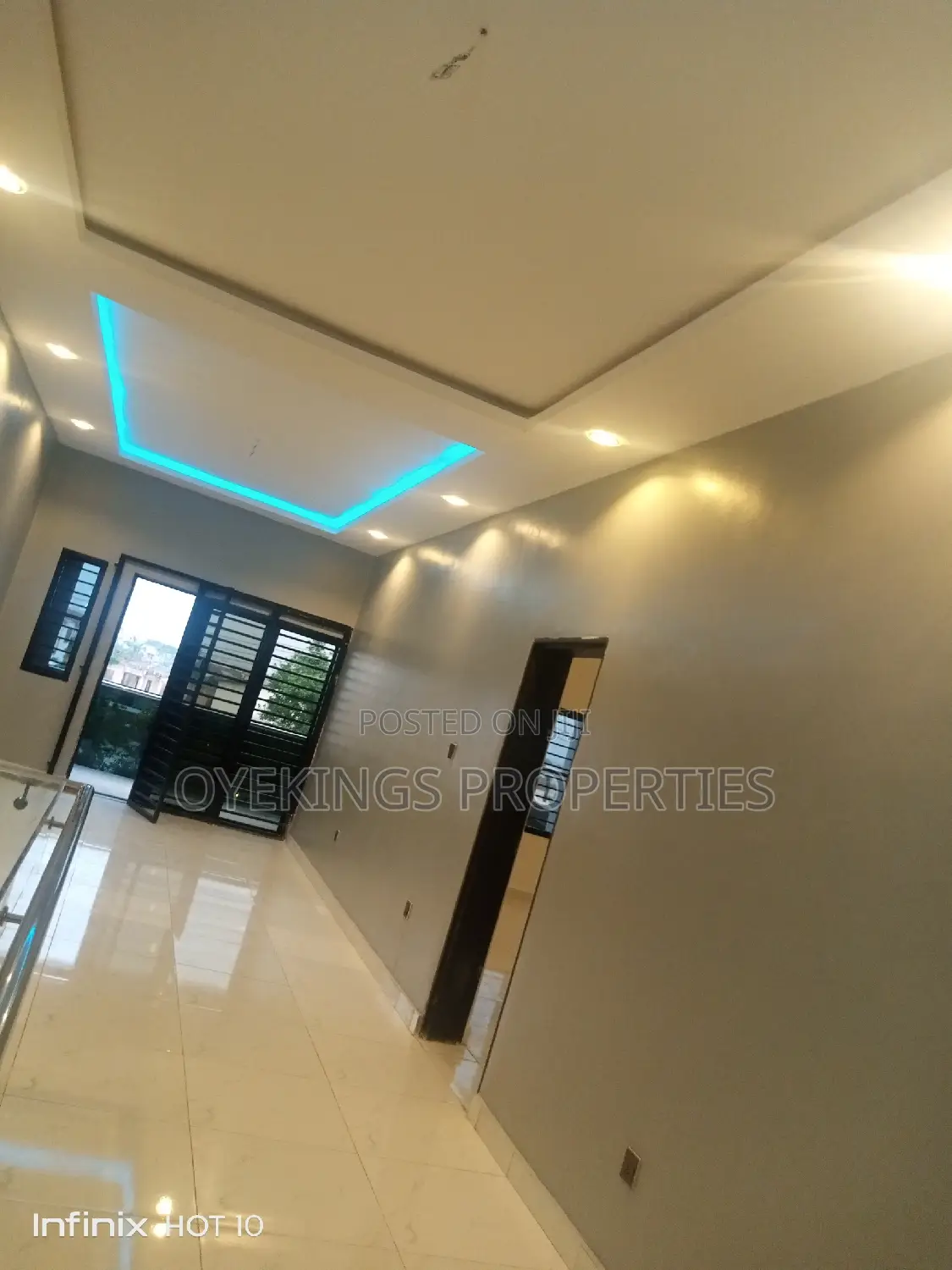 3bdrm Duplex in Oladapo Agoro, Oluyole Estate for sale