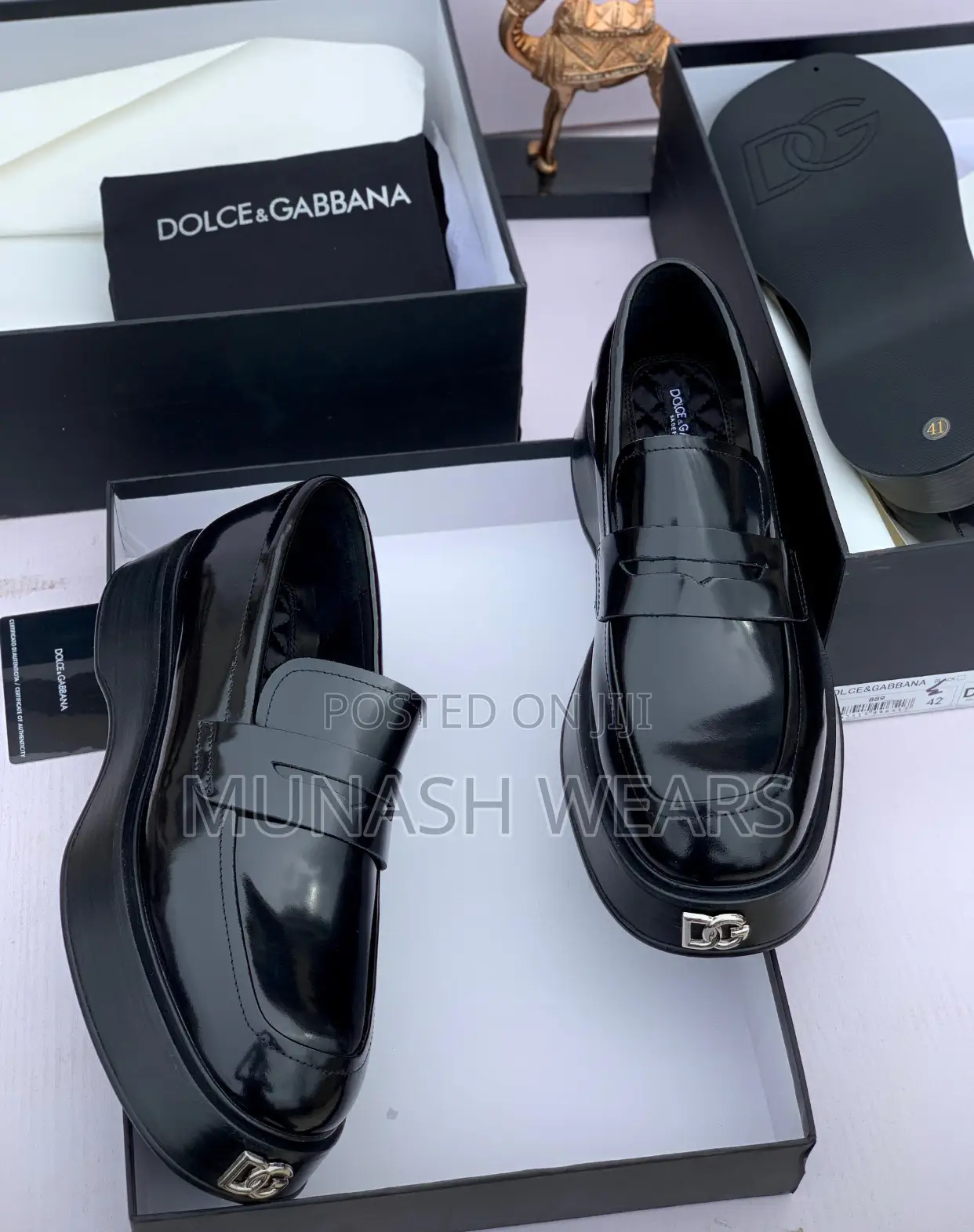 Luxury D G