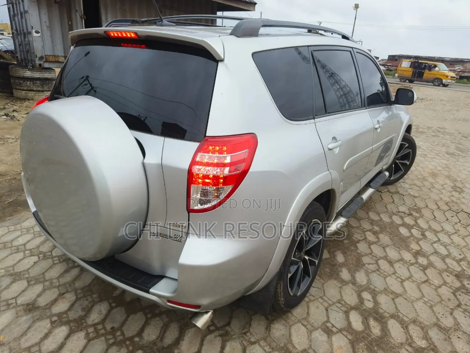 Toyota RAV4 2011 Silver