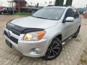 Toyota RAV4 2011 Silver