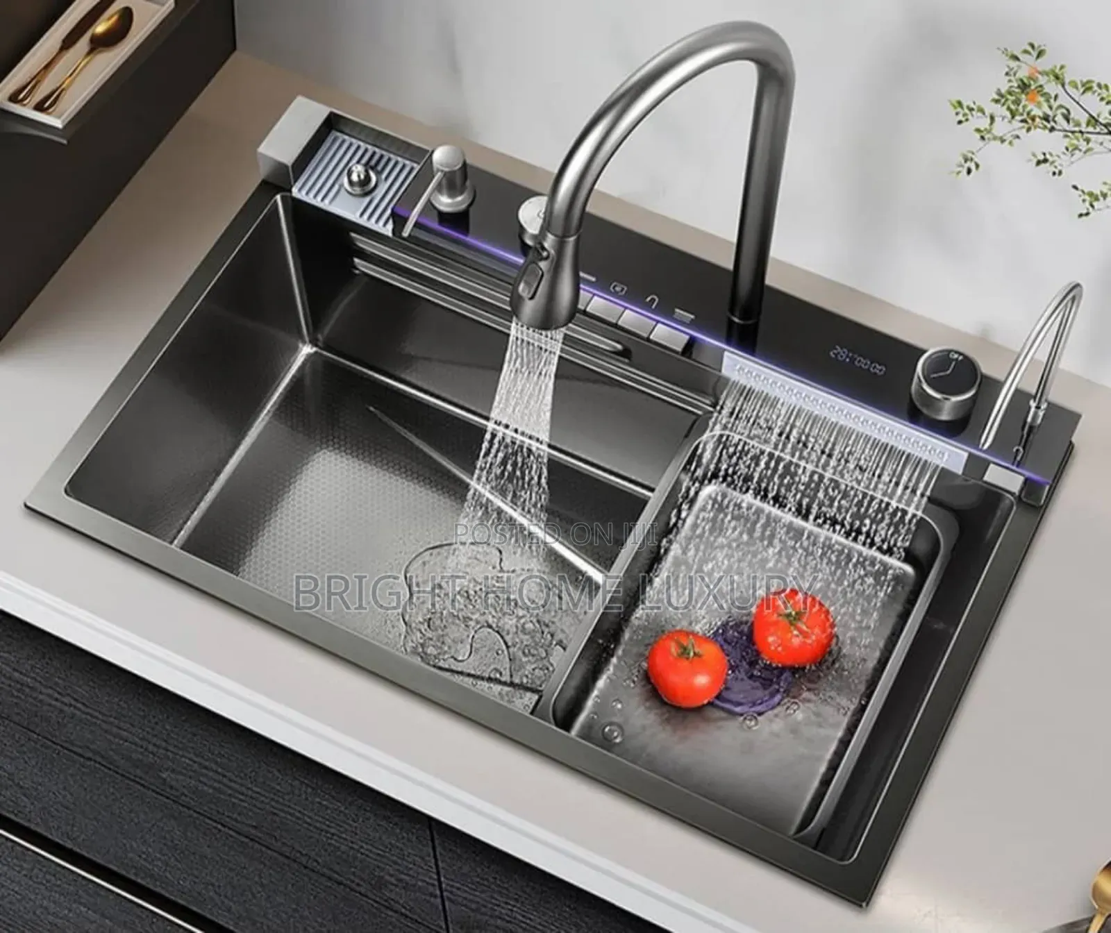 Digital Display Waterfall Sink 4 Botton