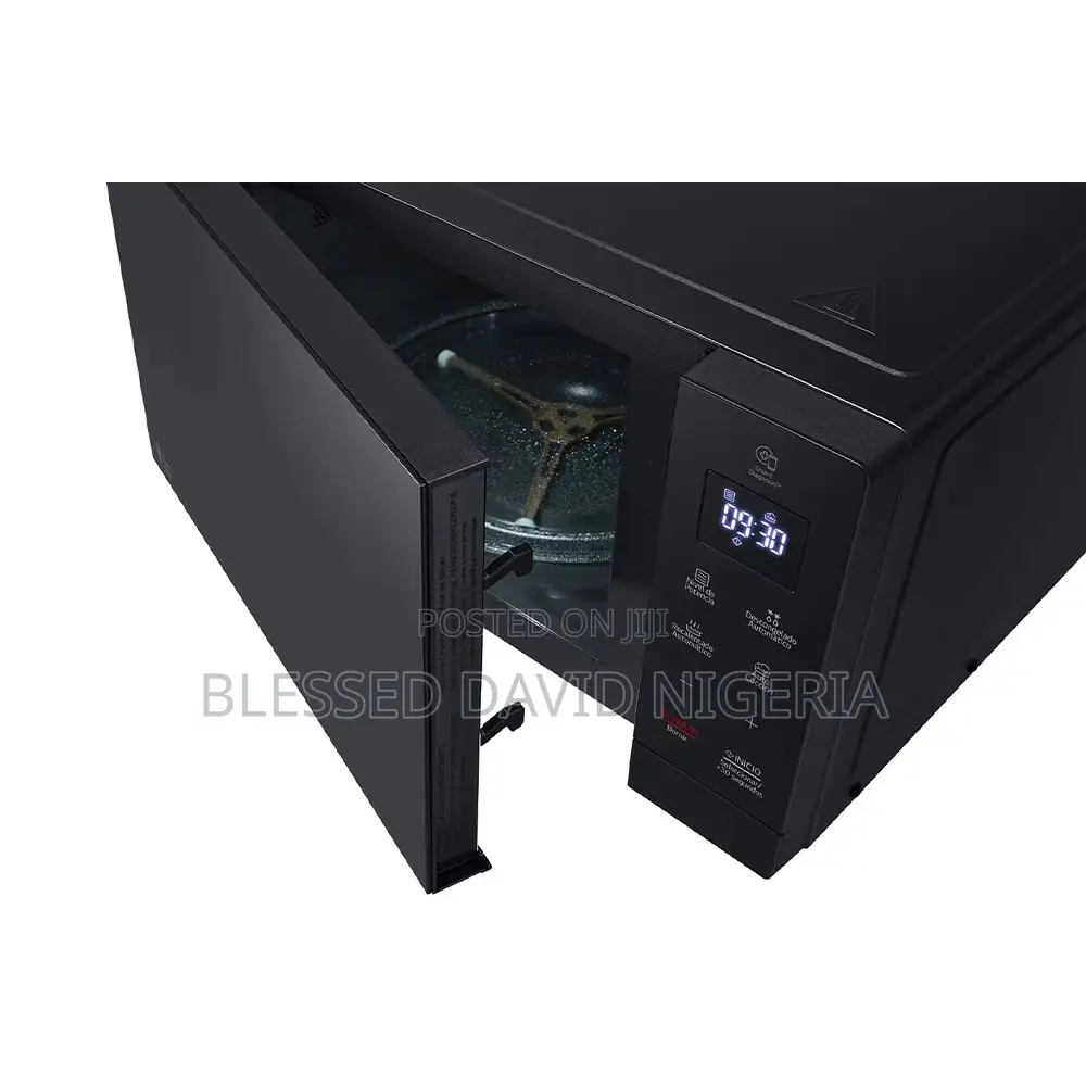 LG 3032jas 1350W 30L Microwave Oven