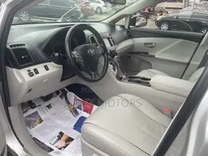 Toyota Venza 2012 Silver
