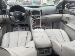 Toyota Venza 2012 Silver