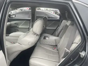 Toyota Venza 2010 Gray