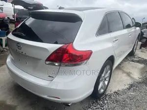 Toyota Venza 2011 White