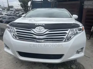 Toyota Venza 2011 White