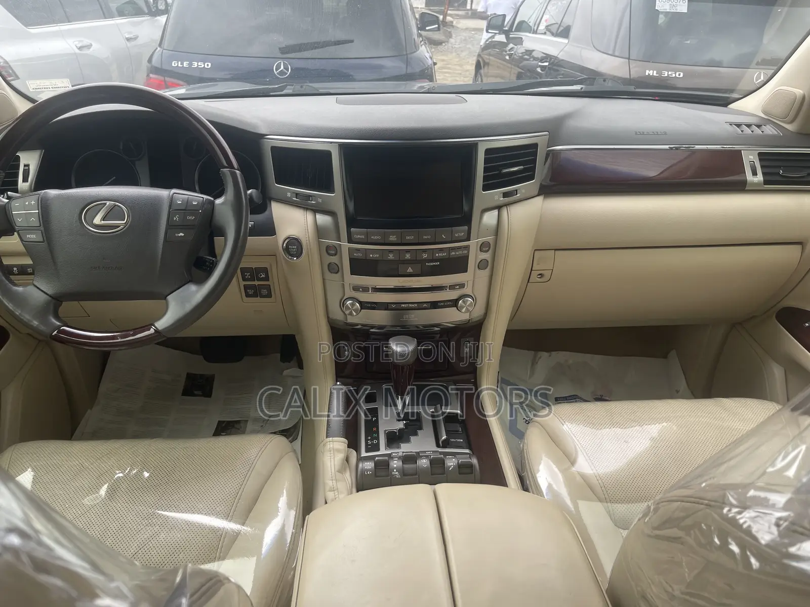 Lexus LX 2015 Gray
