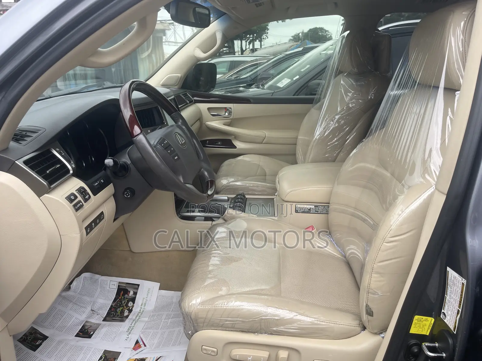 Lexus LX 2015 Gray