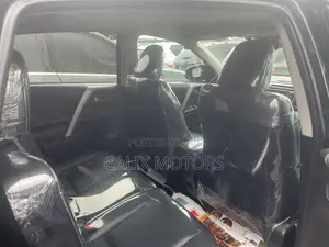 Toyota RAV4 2019 Blue