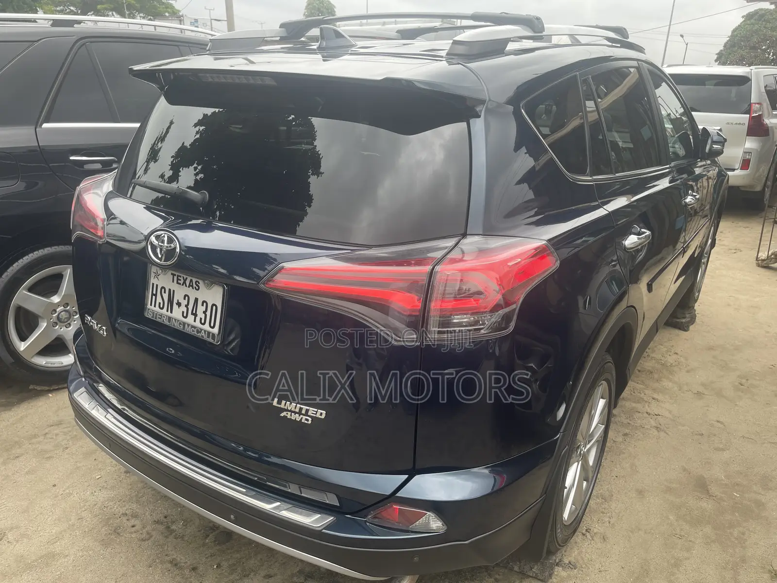 Toyota RAV4 2019 Blue