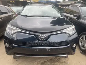 Toyota RAV4 2019 Blue