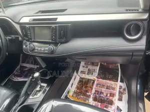 Toyota RAV4 2019 Blue