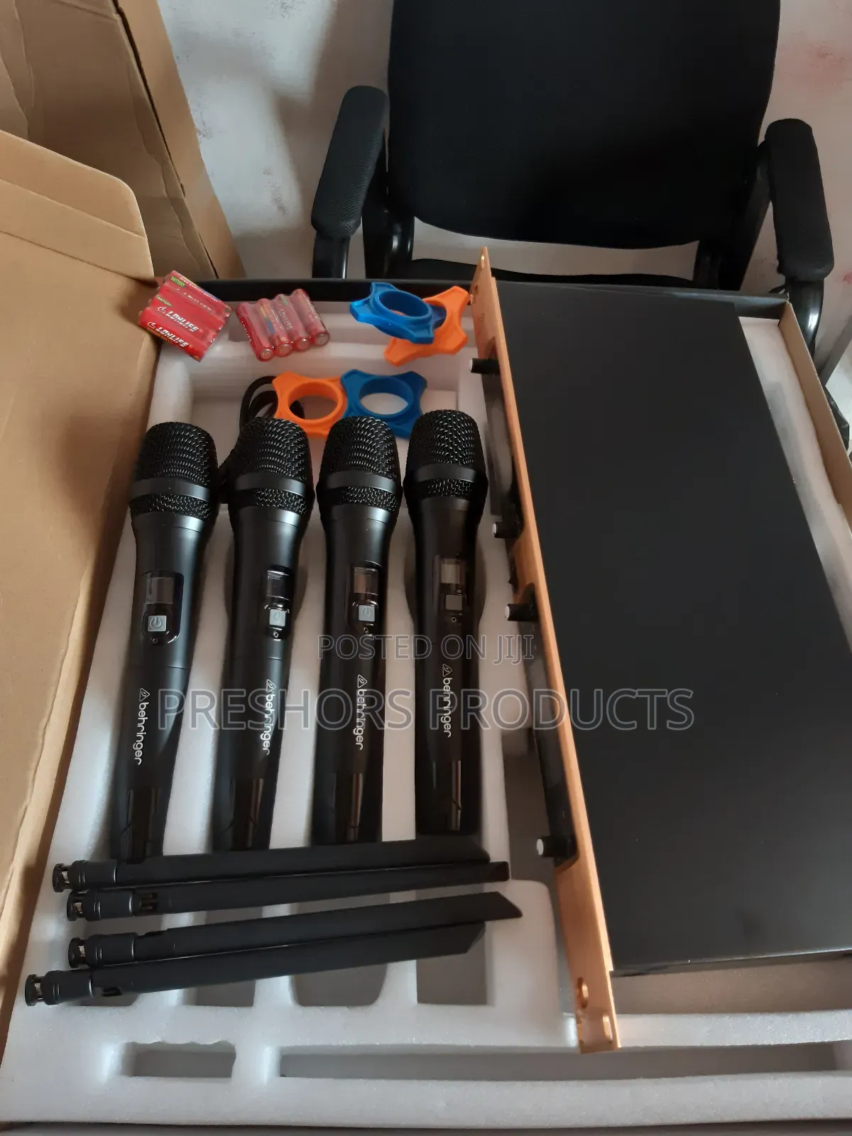 Professional Behringer 4in1 Long Engine Wireless Microphone