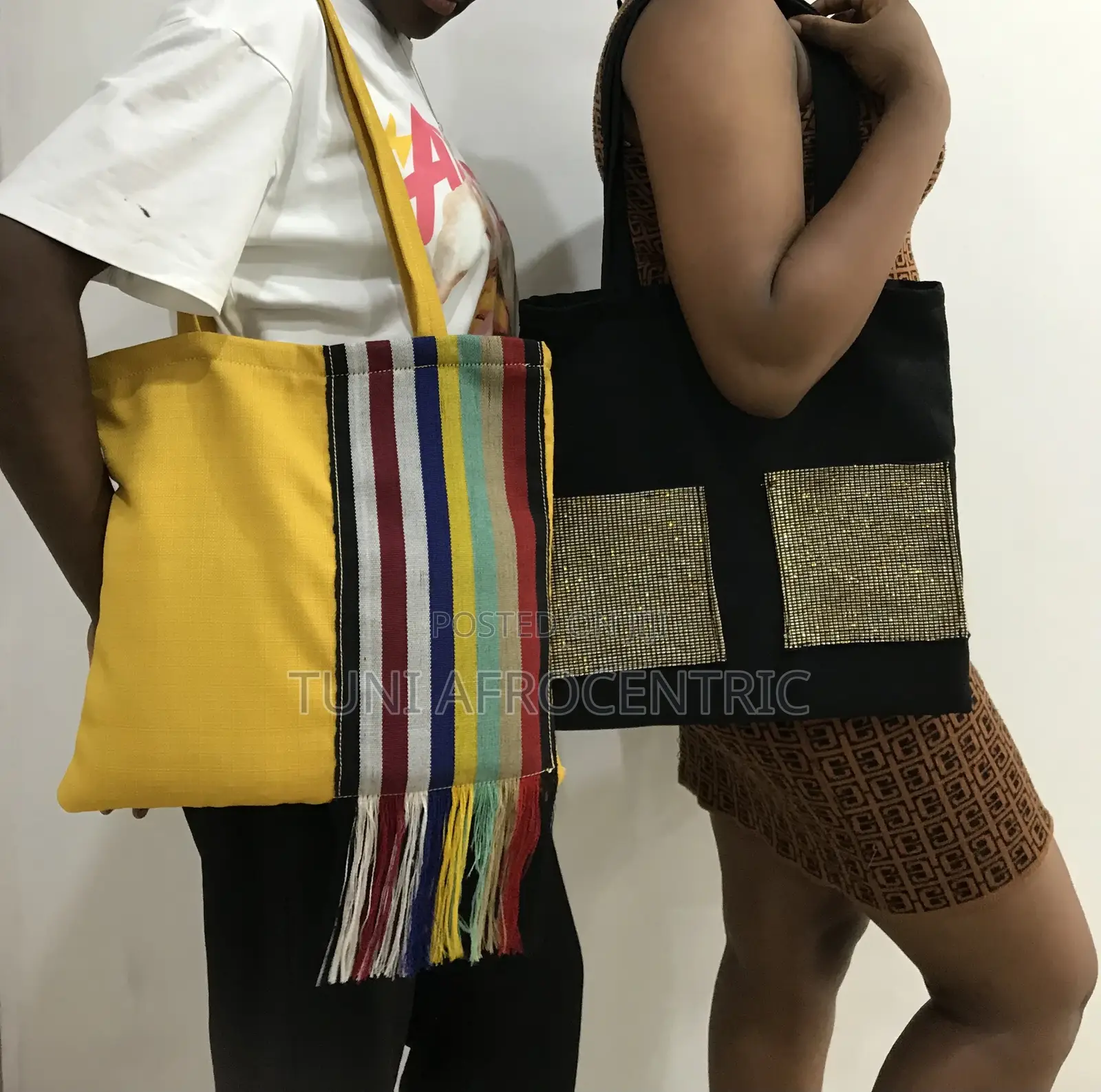 TUNI Tote Bag