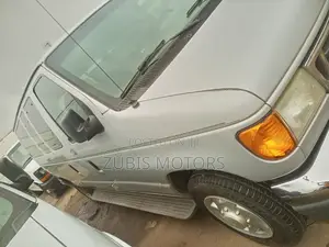 Ford E350 2006 Silver