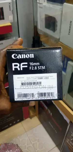 Canon 16mm RF 2.8 Len's Is STM