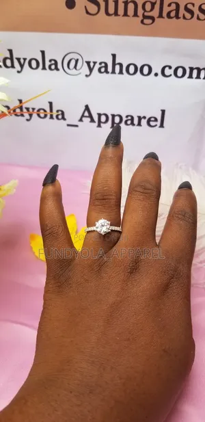 S925 Round Silver Engagement Ring