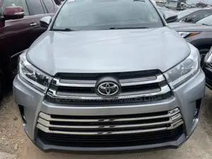 Toyota Highlander XLE V6 4x4 (3.5L 6cyl 6A) 2016 Blue