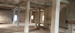 To Let / Lease: 350 SQMTRS Warehouse