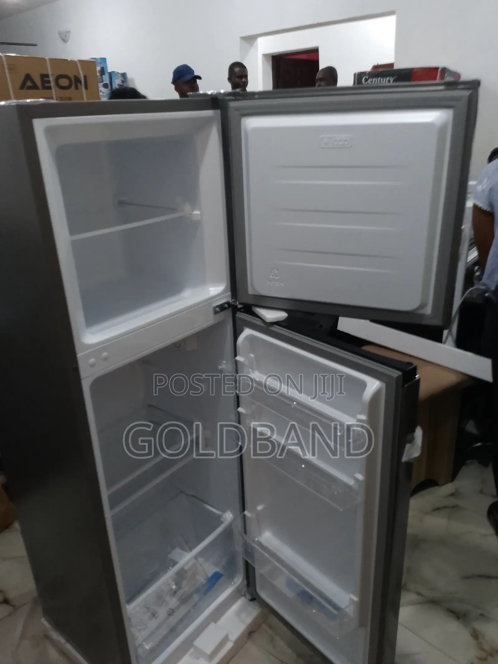 Clean 154L 200DR Hisense Double Door Refrigerator