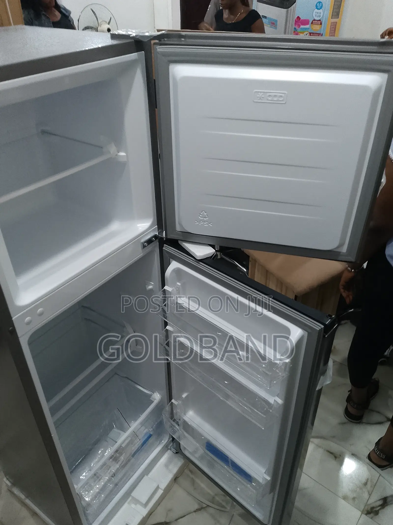 Very Clean Hisense Refrigerator "154L REF200DR"