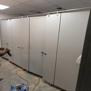 Toilet Partition With 18mm Thick German Laminated Board